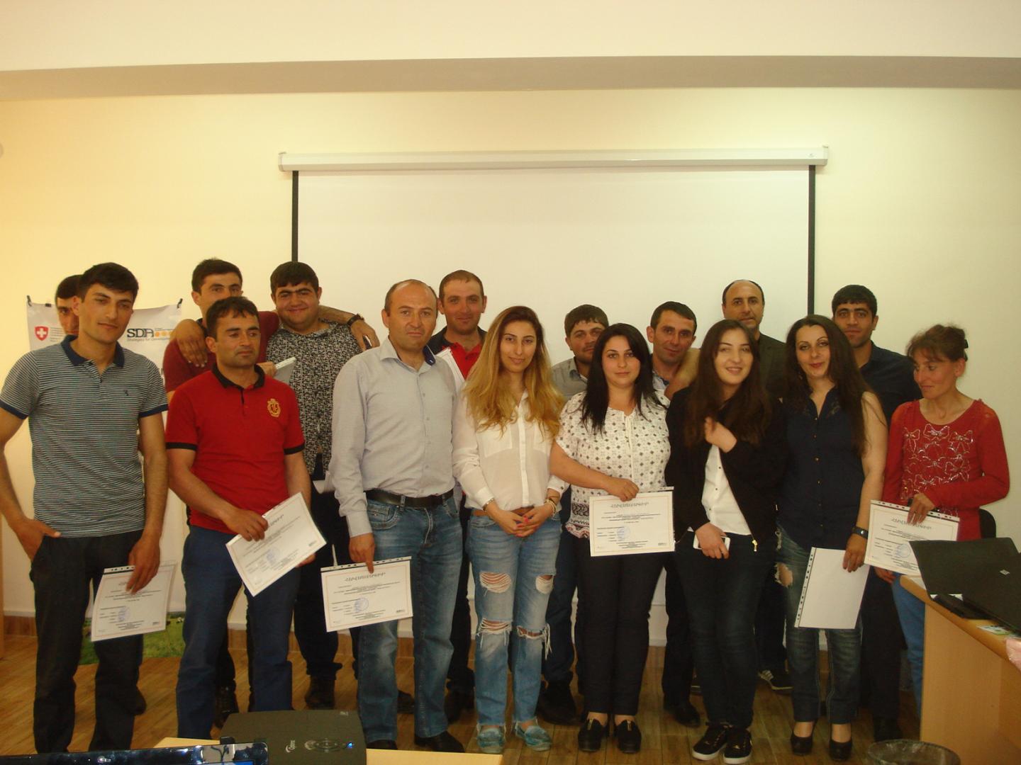 ԵՐԻՏԱՍԱՐԴ ՖԵՐՄԵՐՆԵՐԻ ԿԱՐՈՂՈՒԹՅՈՒՆՆԵՐՆ ՈՒ ՀՄՏՈՒԹՅՈՒՆՆԵՐՆ ԱՆԱՍՆԱՊԱՀՈՒԹՅԱՆ ՈԼՈՐՏՈՒՄ